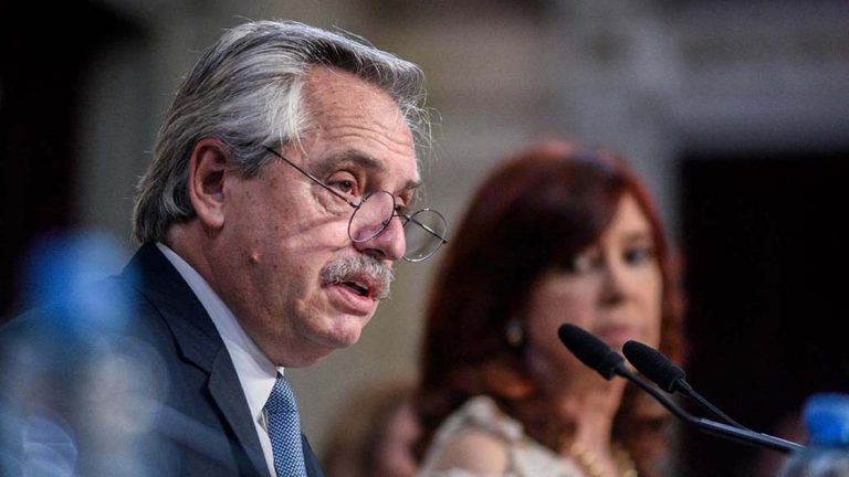 Alberto Fernández impulsará una «querella criminal» por el endeudamiento de Macri