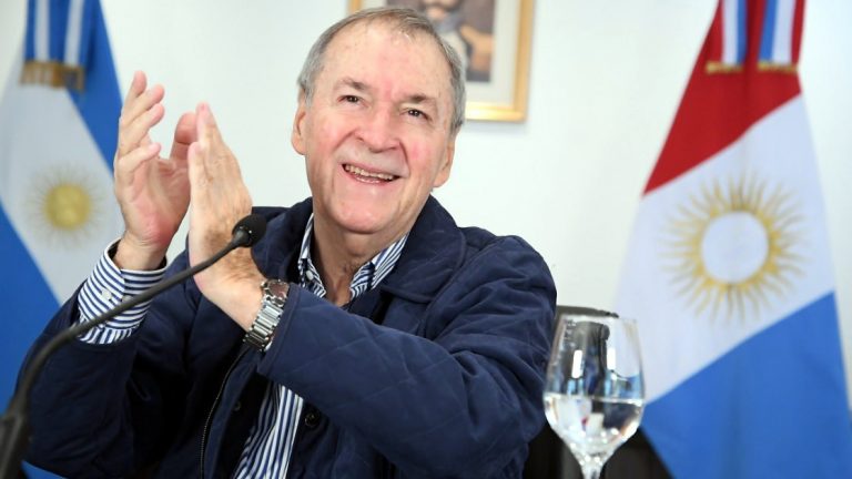Schiaretti evoluciona «muy bien» y los estudios de laboratorio son normales