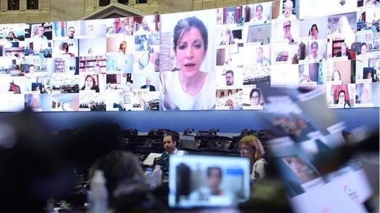 Diputados «paracaidistas» y la paradoja de la abundancia