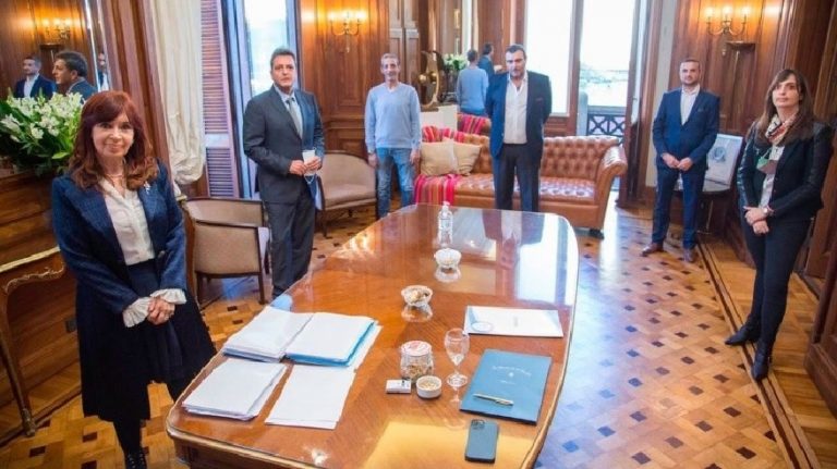 Fuerte rechazo al aumento del 40% que tendrán diputados y senadores