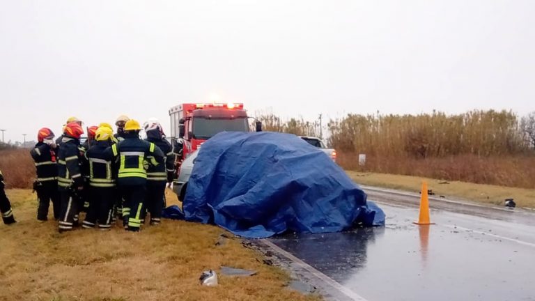 Las Varillas: Dos fallecidos en accidente frontal sobre Ruta 13