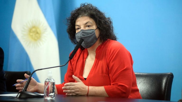 Vizzotti: La letalidad por Covid-19 cayó un 50% por la vacunación