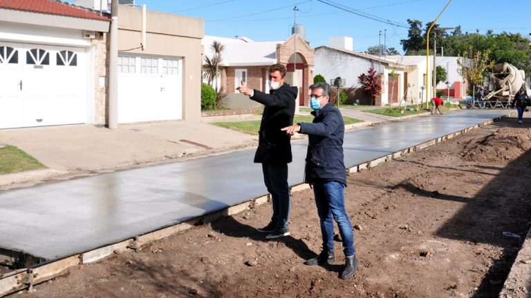 Nuevas calles pavimentadas de Bº Independencia pasarán a tener sentido único de circulación