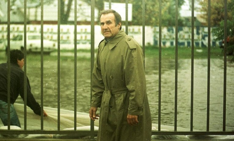 Reutemann y el momento más crítico en su vida política: la inundación de Santa Fe