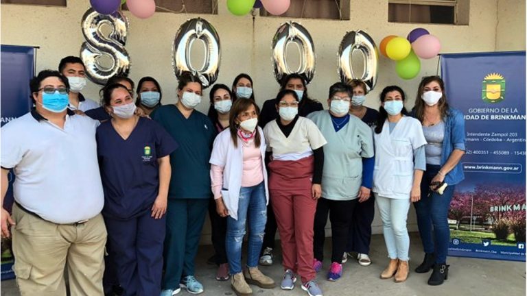 Brinkmann celebró no tener casos activos y más de 8000 vacunados