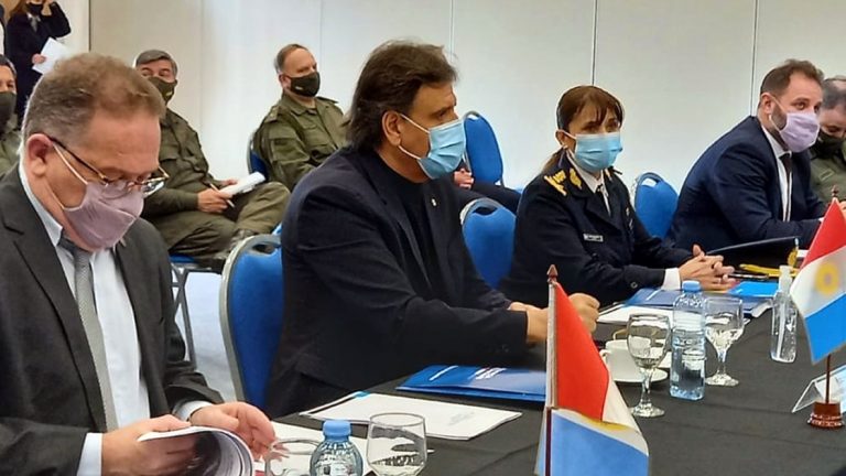 Mosquera participó de la reunión del Consejo de Seguridad Interior en Paraná