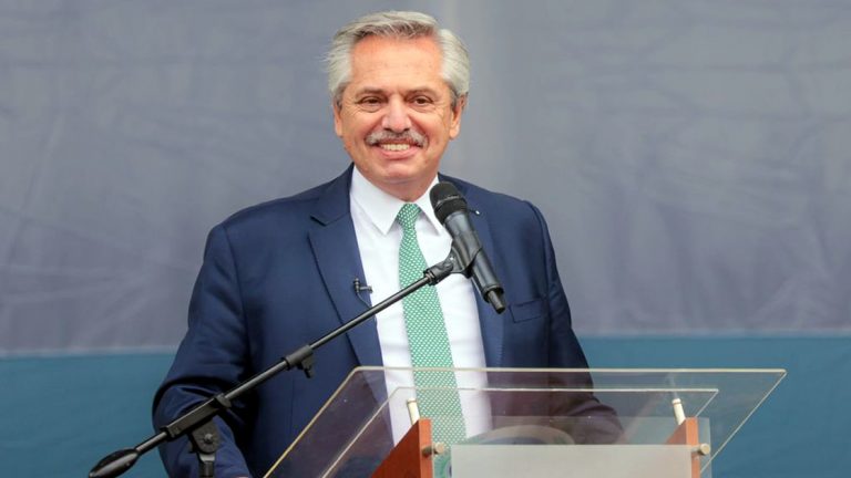 El Gobierno apura la campaña y dosifica los anuncios: sube Ganancias a $ 175.000 este mes