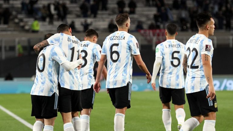 La Selección Argentina venció a Bolivia con tres goles de Messi