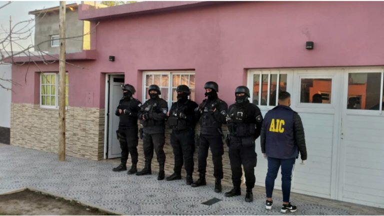 Frontera: incautan armas y capturan a 5 personas tras un operativo de la A.I.C.