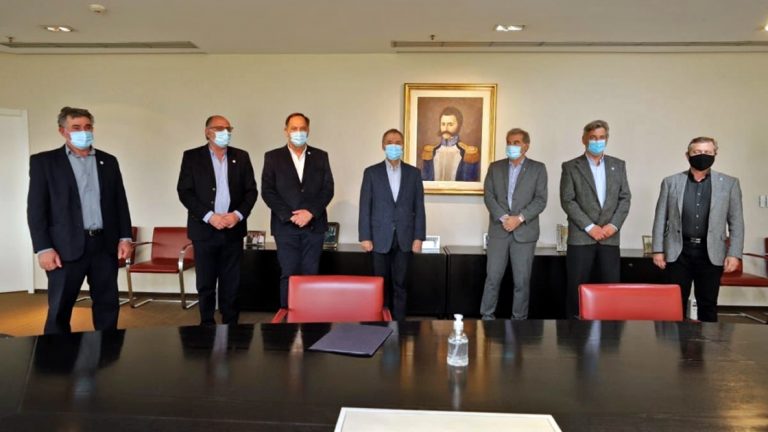 Schiaretti reiteró su posición a favor de eliminar las retenciones y que se levante el cepo a la carne