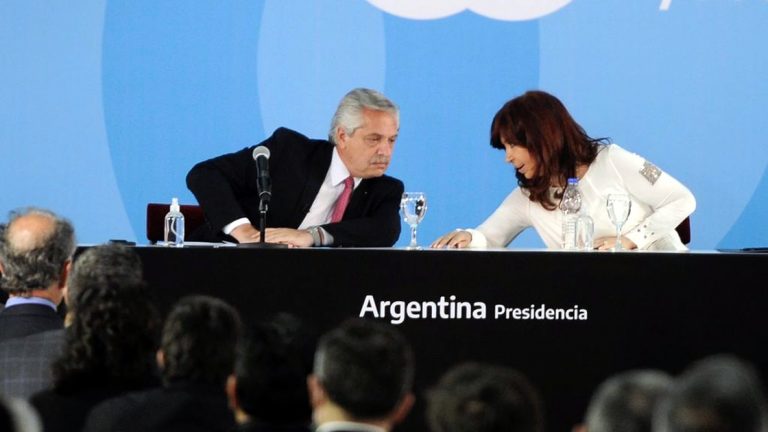 Alberto se mostró con Cristina y presentó el proyecto de ley para impulsar el desarrollo agroindustrial