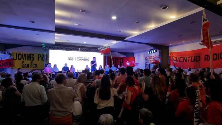 JxC cerró su campaña en la ciudad con un acto multitudinario
