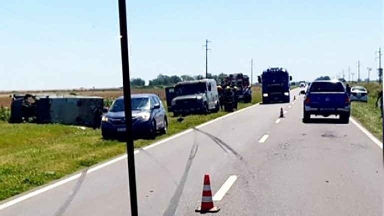 Volcó un camión de caudales en jurisdicción de Colonia Marina