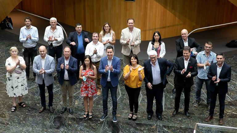 Calvo recibió a intendentes de la Red Argentina de Municipios frente al Cambio Climático
