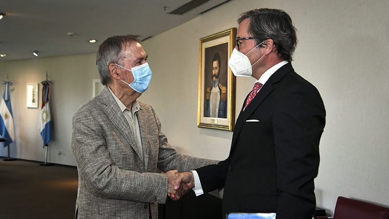 Schiaretti recibió al embajador de Alemania en Argentina