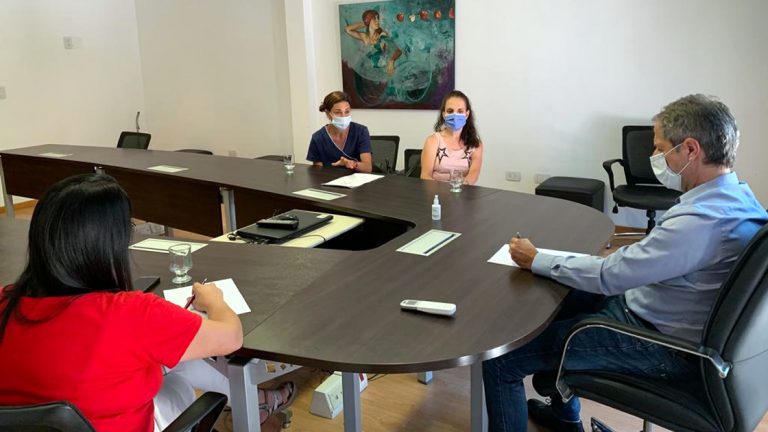 Bernarte se reunión con integrantes de la Protectora de Animales “Mario Gemelli”