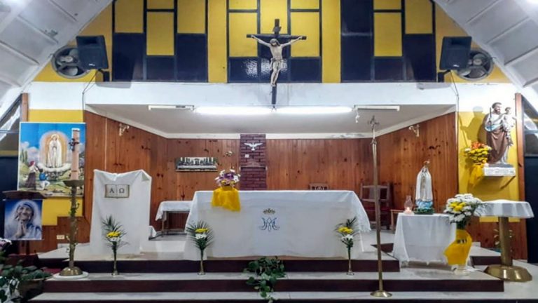 Delincuentes de Frontera se la agarraron con una parroquia