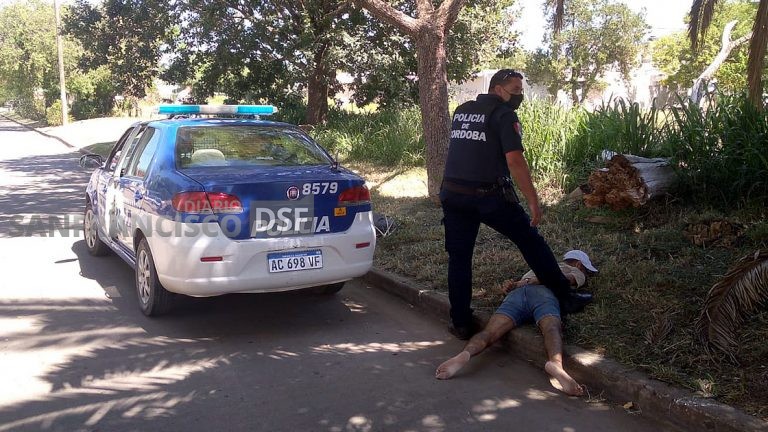 Detienen a hombre con pedido de captura y varios antecedentes