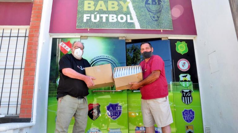 El municipio entregó repelentes para mosquitos a la Liga de Baby Fútbol