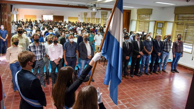Quinientos jóvenes ingresantes comenzaron el ciclo lectivo 2022 de nuestra Facultad