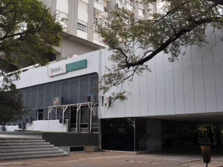 El intendente solicitó autorización al Concejo para adquirir el edificio del ex Banco de Córdoba