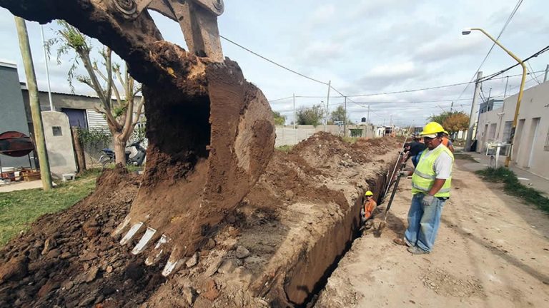 Municipio recuerda a vecinos de Bº Las Rosas que deben conectarse a la red de cloacas