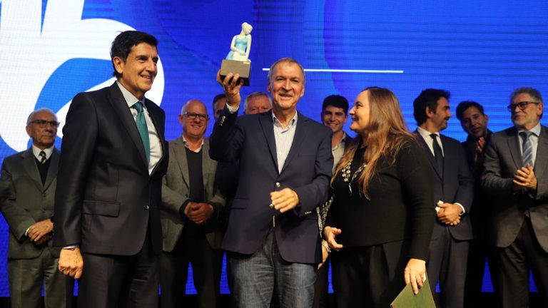 Schiaretti: “Tanto mercado como sea posible y tanto Estado como sea necesario”