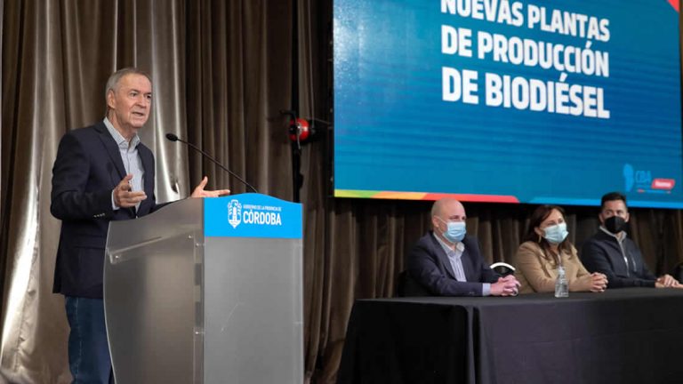 Schiaretti anunció la construcción de 20 plantas de biodiésel