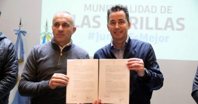 Manuel Calvo anunció la construcción de un polideportivo social en Las Varillas Manuel Calvo anunció la construcción de un polideportivo social en Las Varillas