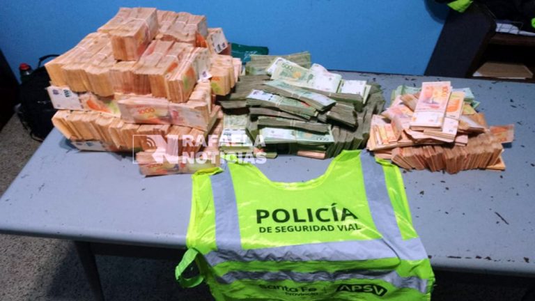 Sanfrancisqueño detenido en Ruta 19 con más de 26 millones de pesos, sin poder justificarlos