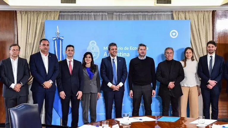 Firman acuerdo de precios para la tercera edición del PreViaje