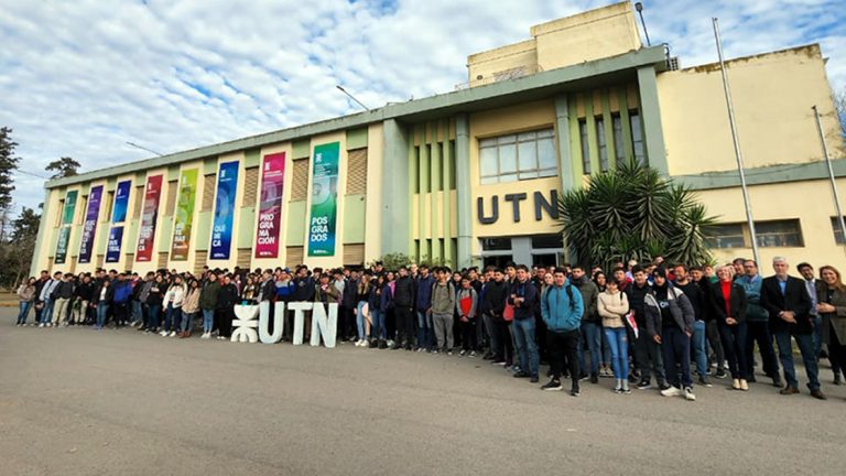 Con 300 jóvenes inscriptos, comenzó el Seminario Universitario de la UTN
