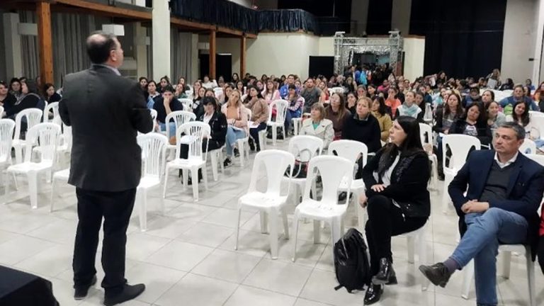 Se desarrolla en Brinkmann, el Congreso de Educación