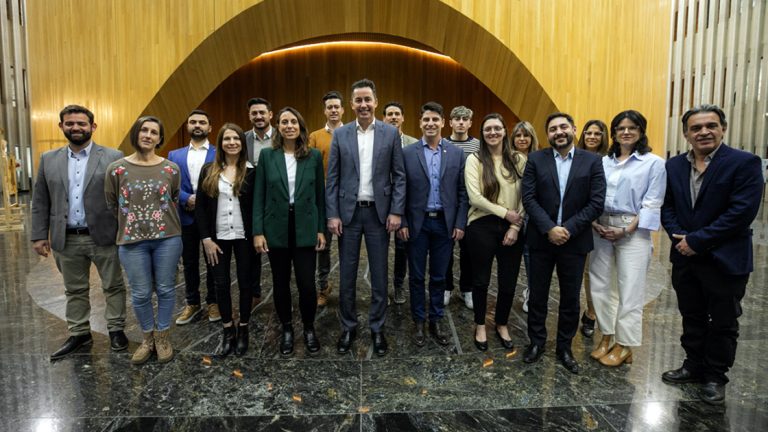 Calvo se reunió con la Mesa Córdoba Joven Productiva