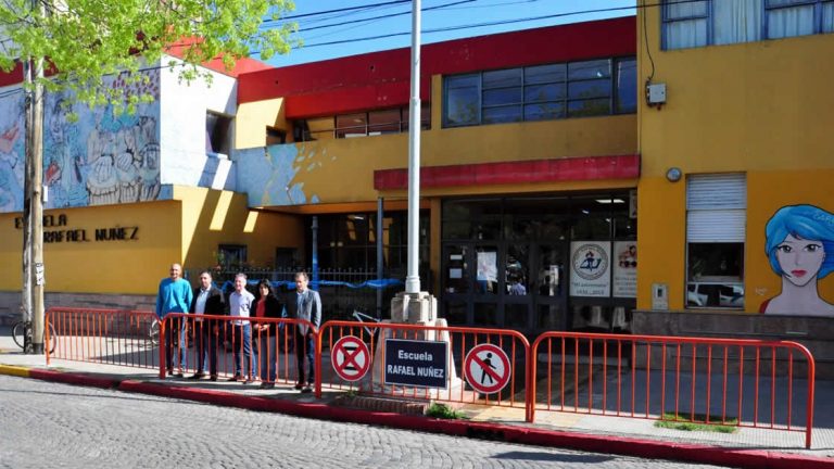 El Programa Escuelas Seguras se implementa en 4 escuelas piloto de la ciudad