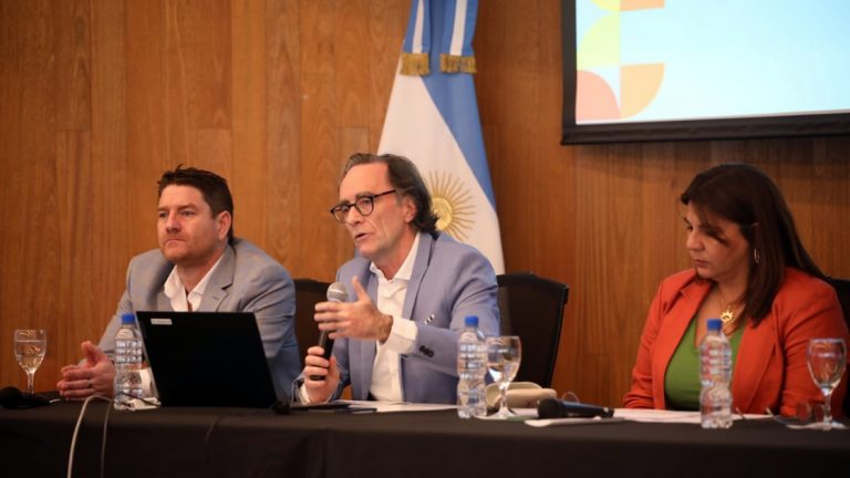 La Provincia presentó el proyecto de presupuesto 2023