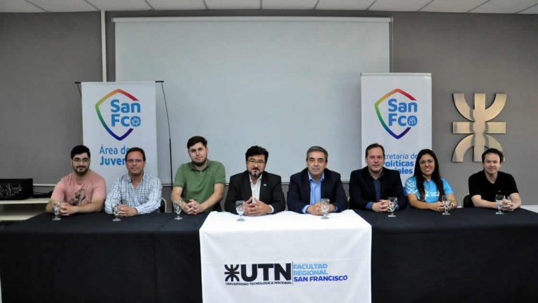 Se viene una nueva edición de la Competencia de Robótica