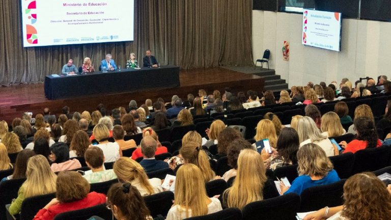 Educación presentó actualizaciones curriculares para los Programas Priorizados 2023