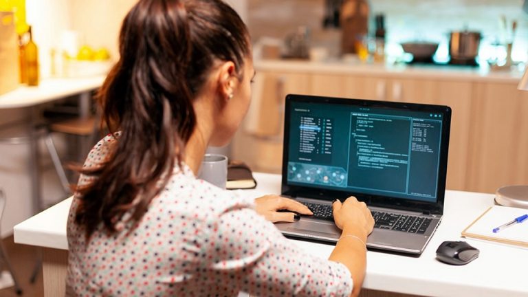 PIL: continúan abiertas las inscripciones para empresas de la industria del software