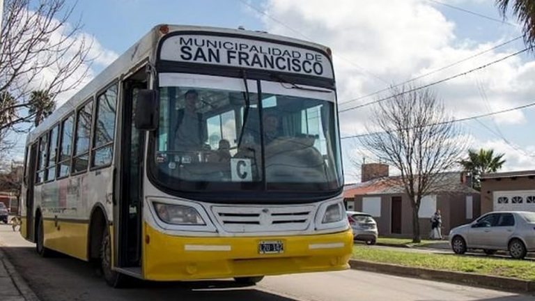 Los servicios durante el feriado de la virgen