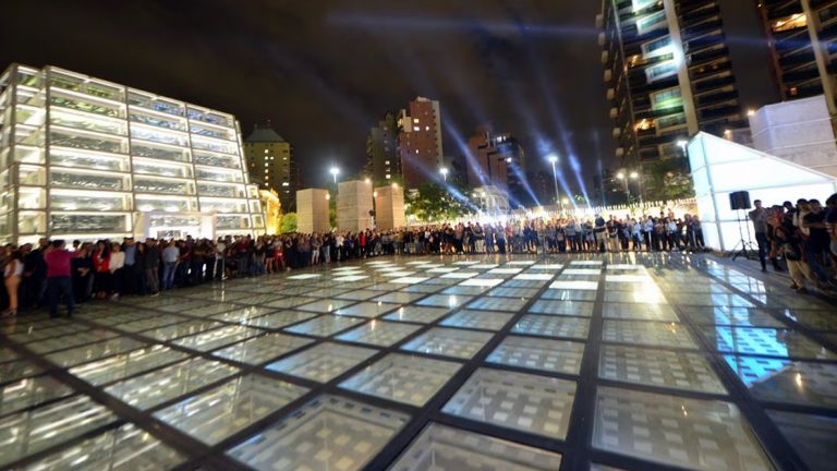 Completamente renovada, la Plaza España vuelve a lucir todo su esplendor