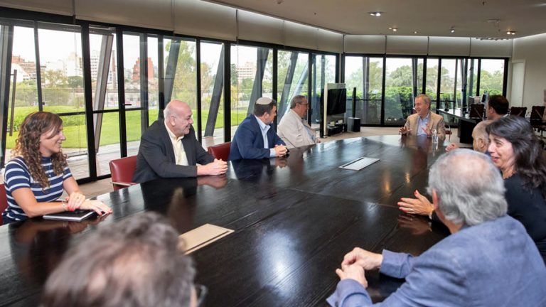 Schiaretti recibió al Comité Interreligioso por la Paz