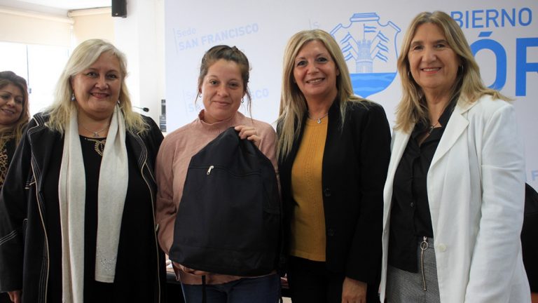 Programa Protección de la Embarazada y su bebé: 15 mamás recibieron sus ajuares