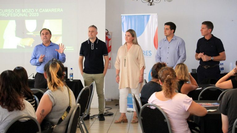 Comenzó el curso de Formación para Mozos y Camareras