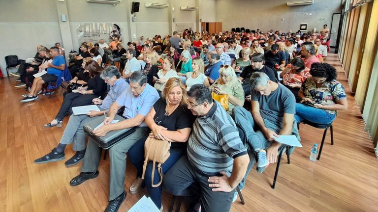 UEPC rechazó la oferta de la Provincia y lanzó un paro de 72 horas