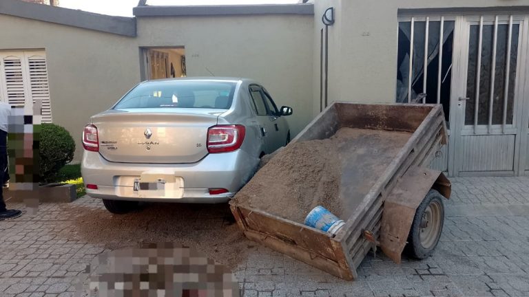 Hombre herido de gravedad en accidente con un carro municipal