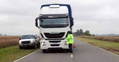 Un camionero fue multado en más de 2 millones por exceso de carga