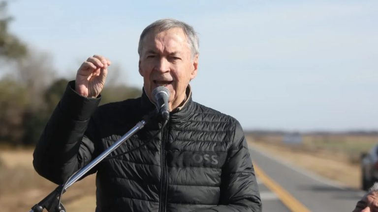 El gobernador Juan Schiaretti dio positivo de Covid-19