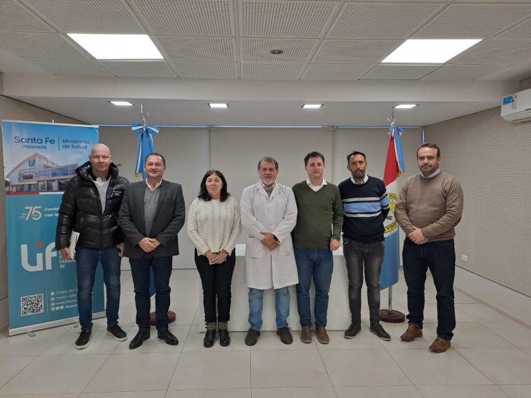 Integrantes de la Secretaría de Salud visitaron el Laboratorio Industrial Farmacéutico de Santa Fe