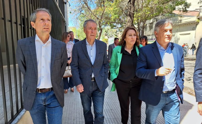 Bernarte acompañó a Schiaretti en su recorrido de campaña por Santa Fe
